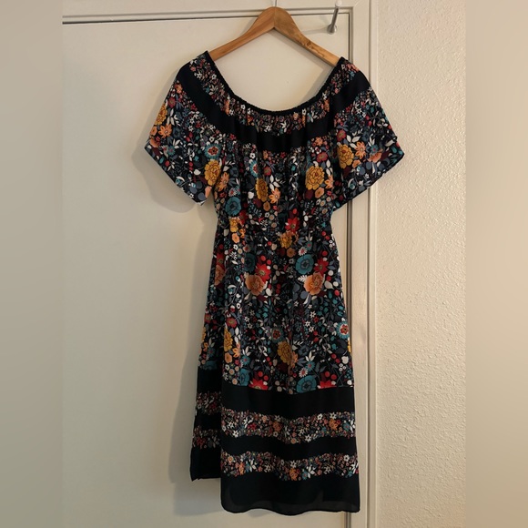 LOFT Dresses & Skirts - LOFT Floral Dress
